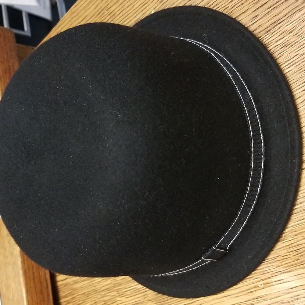 Vintage woman's wool hat